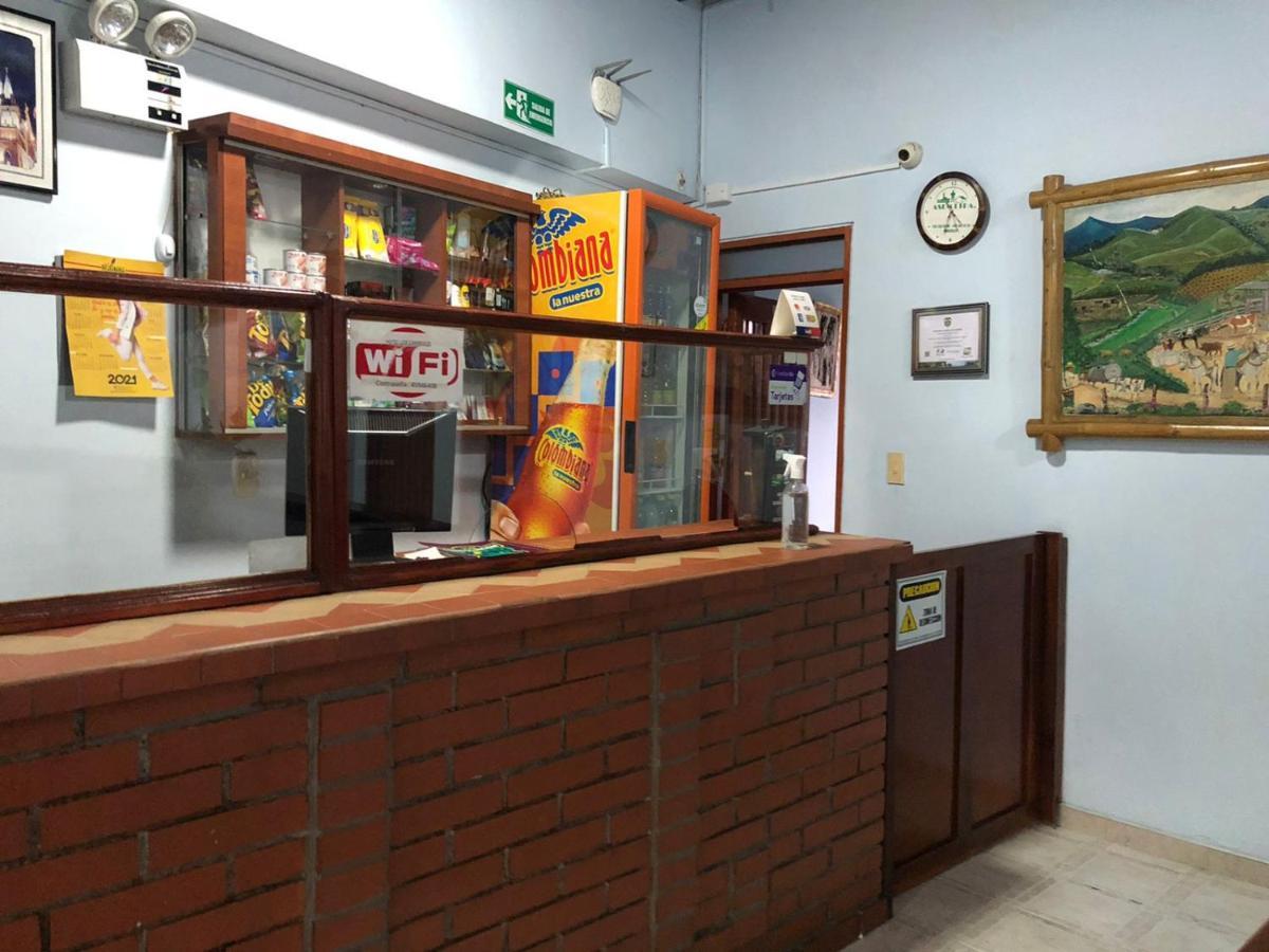 Hotel Cambulos Manizales Dış mekan fotoğraf